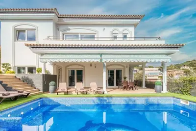 Image de Villa 'Costacabana - Madison' avec piscine privée, terrasse privée et Wi-Fi