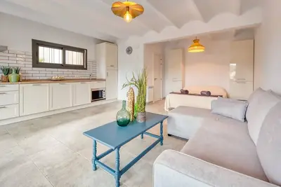 Villa \"Costacabana - Villa Palmera\" avec piscine privée et Wi-Fi