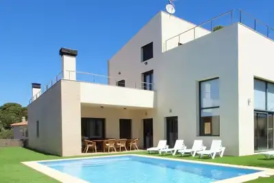 Image de Villa \"CostaCabana - Villa Macey\" avec vue sur mer, piscine et Wi-Fi