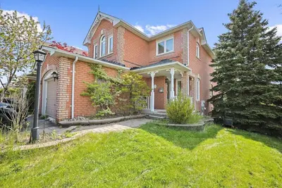 Image de Newly Renovated 3br in Whitby | Family-Friendly