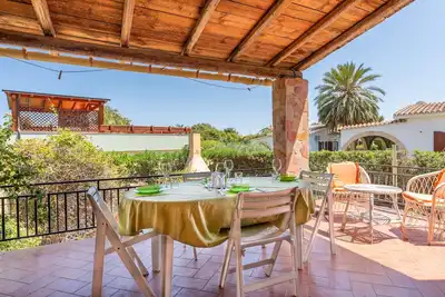 Image de Villa \"Sole A Due Passi Dal Mare\" avec terrasse privée, balcon et Wi-Fi