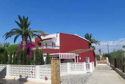 Image de Dream vacation home with private pool right by the sea between Barcelona and Valencia