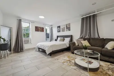 Image de Cozy peaceful Yonkers, Ny hideaway just 20 minutes from Nyc!