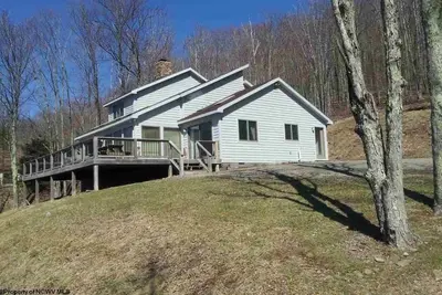 Image de Cozy retreat in Old Timberline close to great hiking and skiing. Pet Friendly!