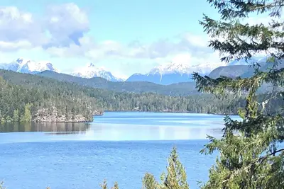 Image de Private Secluded Cabin, Private Dock, Beach and Water Access, Stunning Lake View