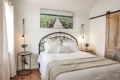 Image de Cross Mountain Cottage 10 | Hot Tub Near 290 Wine