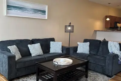 Image de Cozy Haven in Ankeny: Stylish, Delightful, Comfy!