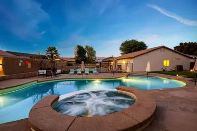 4br Retreat | Pool, Spa, Pickleball & Golf Access