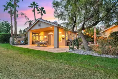 Golf View Retreat w/ Pool & Fire Pit in Indio