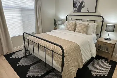 Image de Upper unit with View! Luxury 1br condo + Queen sleeper, Pool, Spa, + Fitness!