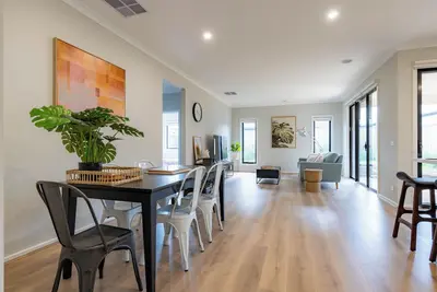 Image de Modern 5bedrooms Clyde home