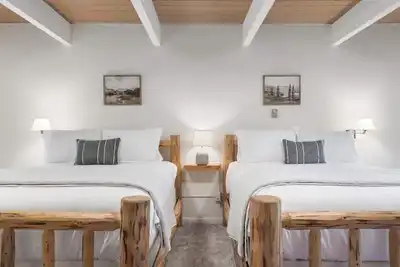 Image de Mountain Nook Camp Nelson Lodge #4
