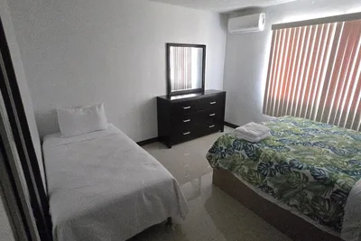 Image de Stylish 2-Bedroom, 1-Bath Condo – Prime Vacation Location!