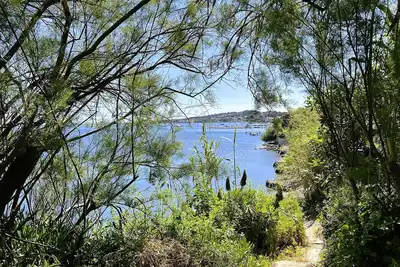 Image de Cabanon climatisé pour 7 personnes, accès à la plage sur la presqu'ile de Giens