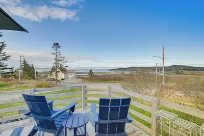 Image de Peaceful Lubec Home w/ Views: Walk to Beach!