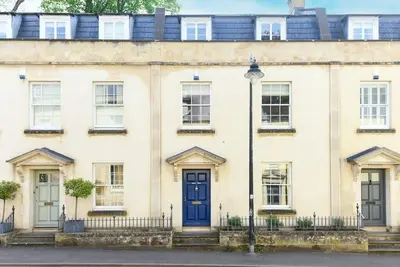 Image de Spacious Townhouse, Private Parking, Central Wells