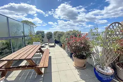 Penthouse Centre Lorient 2 Chambres avec Parking Sécurisé