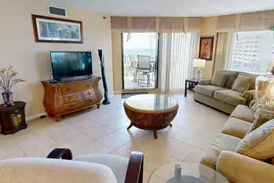 Image de Ir 413 Nice 2 bed w/Sunset Views