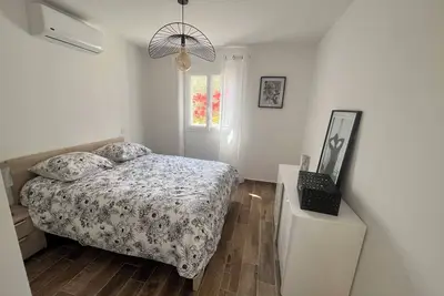 Image de Maison Deux Chambres Neuve vue mer