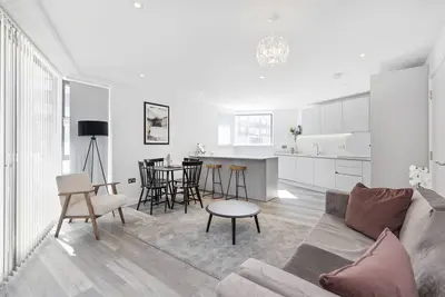 Image de A stylish collection of one, two, and three bedroom apartments!