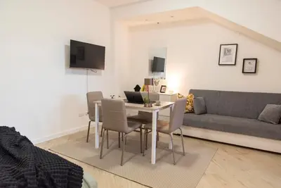 R2 Studio Apartment With Patio And Garden