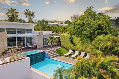 Image de V02a Casa Preciosa · Villa with 2 Level Pool with Jet Tub