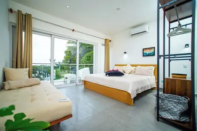 V18a Casa Sueño  · Cozy 2-Level Villa w/ Pool around the mountain