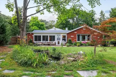 Image de Floresta House ~ Charming, Cozy, Family Friendly!