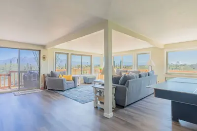 Image de The heart of the desert with amazing views and hiking trails right outside!