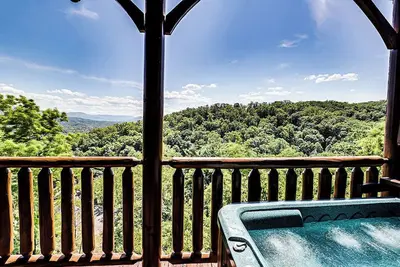 Image de Romantic & Relaxing Smoky Mountain Hideaway