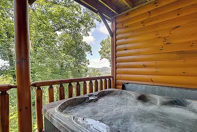 Image de 1 Bedroom Cabin w/ Pool Table & Hot Tub