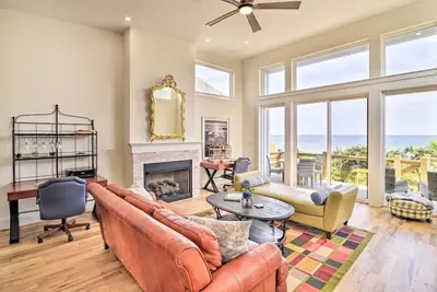 Image de Private Beachfront Modern Villa: Outdoor Shower!