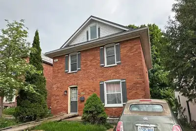 Image de Updated Century home close to Beach & Downtown