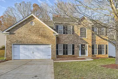 Image de Spacious Ballantyne 5 Br: Office, Fenced Back Yard, 2 Car Garage, Pet Friendly