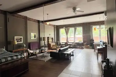 Image de Loft Apartment Historic Downtown Main Street Sylva