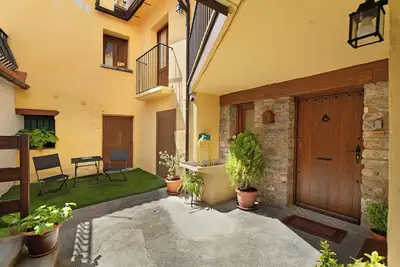 Image de Appartement 'Apartamento Rural Ordiso' avec vue sur les montagnes, terrasse privée et Wi-Fi