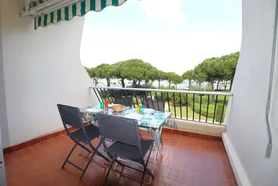 Image de Studio Port Camargue piscine parking terrasse