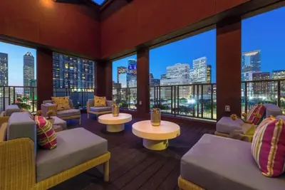 Image de Cozy 1bdr Apartment City Views W/ Pool, Free Parking