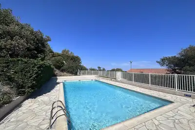 Image de Studio proche mer avec piscine