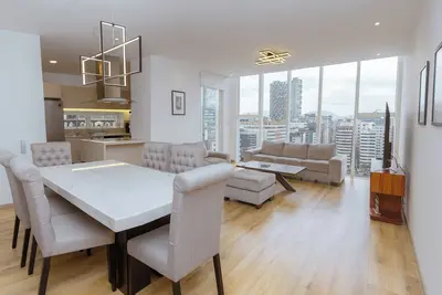 Image de Metropolitan Retreat:, Spacious 3-Bedroom apartment, in the heart of Quito!