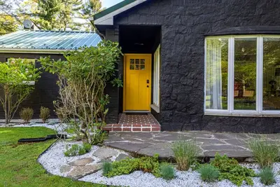 Image de Warm Atomic Ranch - Mcm One Level