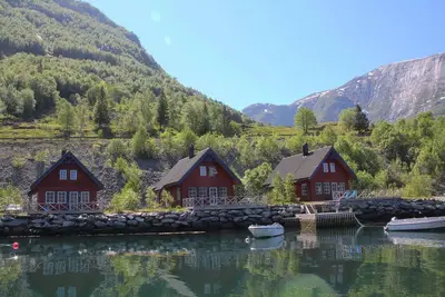 Image de Beautiful vacation home on the fjord in Norway - motorboat 20 + 25 hp can be rented separately.