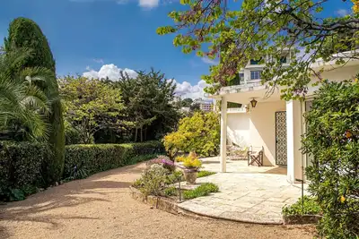 Villa à Cannes avec 2 chambres à coucher, 4 couchages