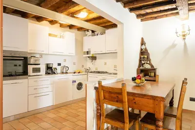 Image de Appartement à Florence avec 3 chambres à coucher, 6 couchages