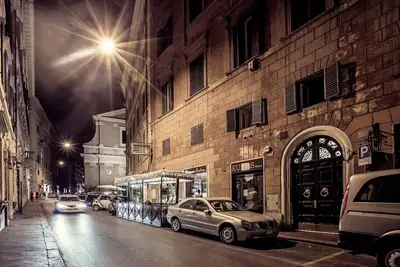 Image de Appartement à Rome avec 2 chambres à coucher, 6 couchages