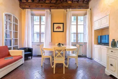 Image de Appartement à Florence avec 2 chambres à coucher, 4 couchages