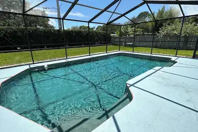 Image de This house is a 2 bedroom(s), 2 bathrooms, located in Largo, Fl.