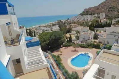 Image de Julia House