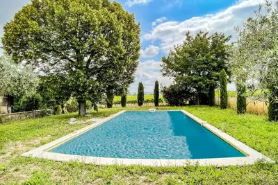 Ancien Corps de Ferme Avec Piscine au Coeur des Vignes en Drôme Provençale