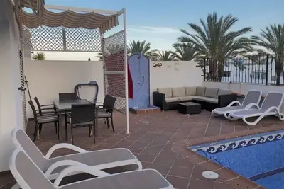 Image de Lattin House